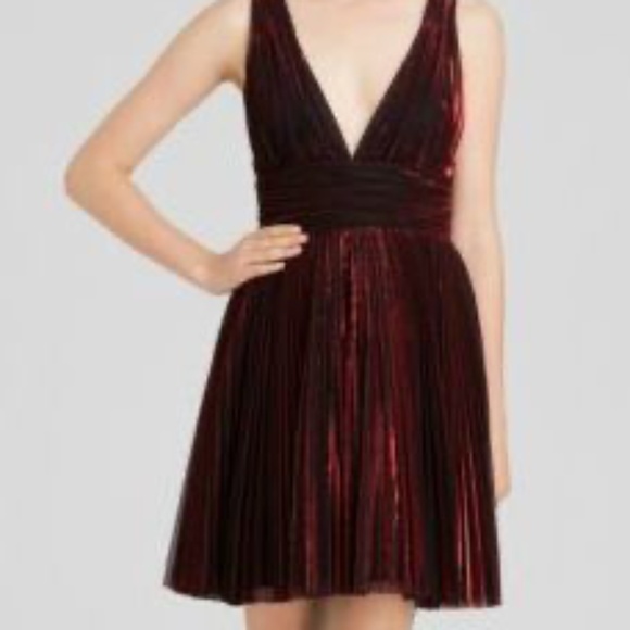 ABS by Allen Schwartz Metallic Pleated mini dress in Burgundy Sz:4 - Picture 5 of 5